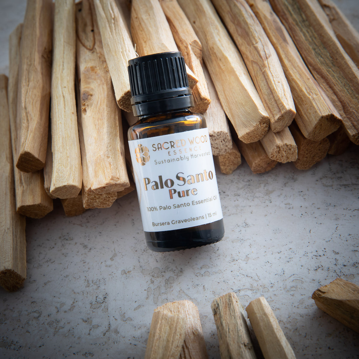 Palo Santo Essential Oil - Pure Organic Essential Oils for Diffuser -  Selecciòn Quality - Palo Santo Oil ideal for Aromatherapy and Stress Relief  - 2,5 ml